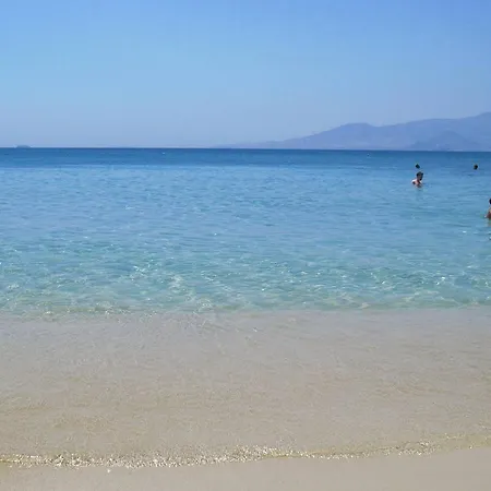 By The Sea Agia Anna Hotel