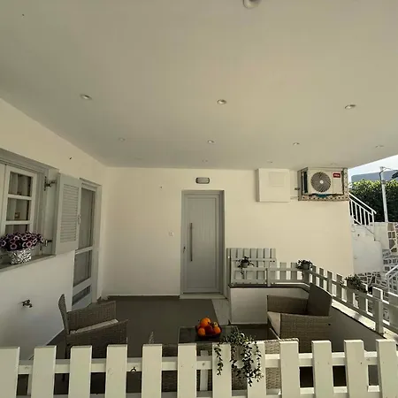 Hotel By The Sea Agia Anna *